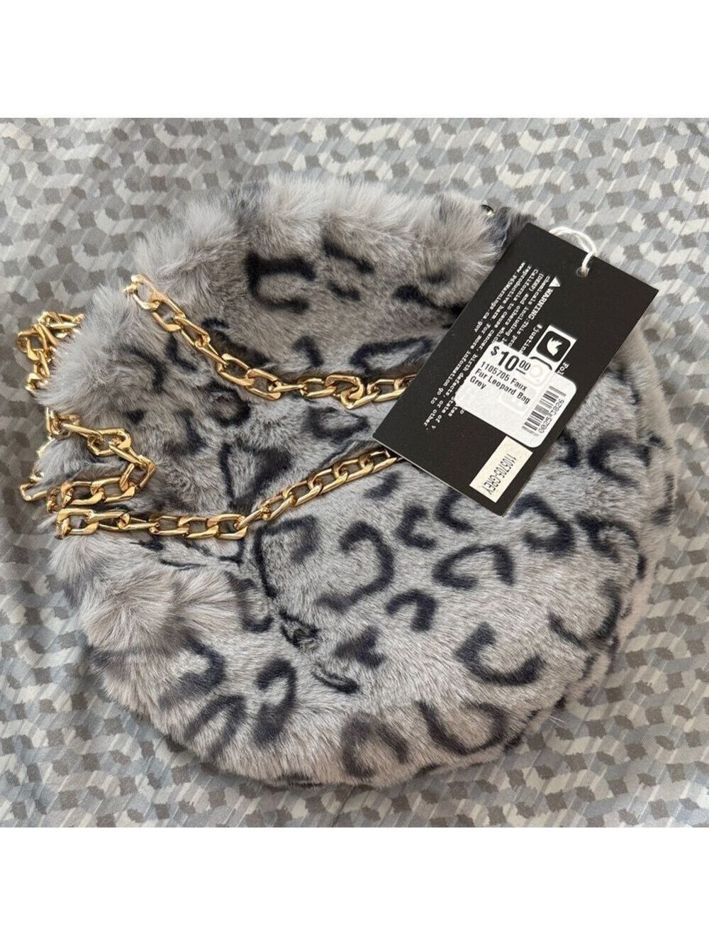 Justin&Taylor Faux Fur Leopard Print Crossbody - Gray - Picture 2 of 2